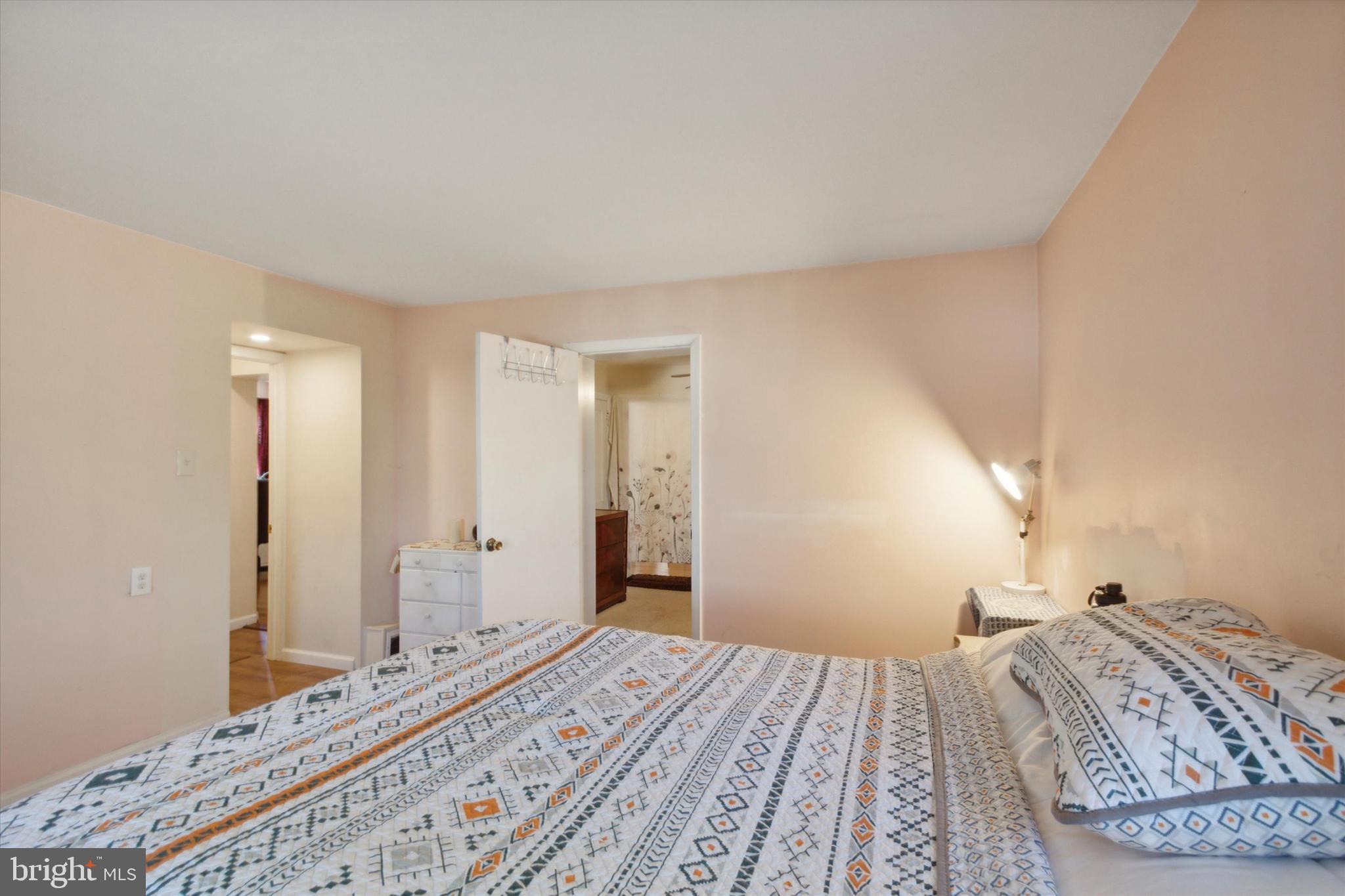 212 Amosland Road Holmes, PA 19043 - Photo 16 of 25 Gallery Image 16