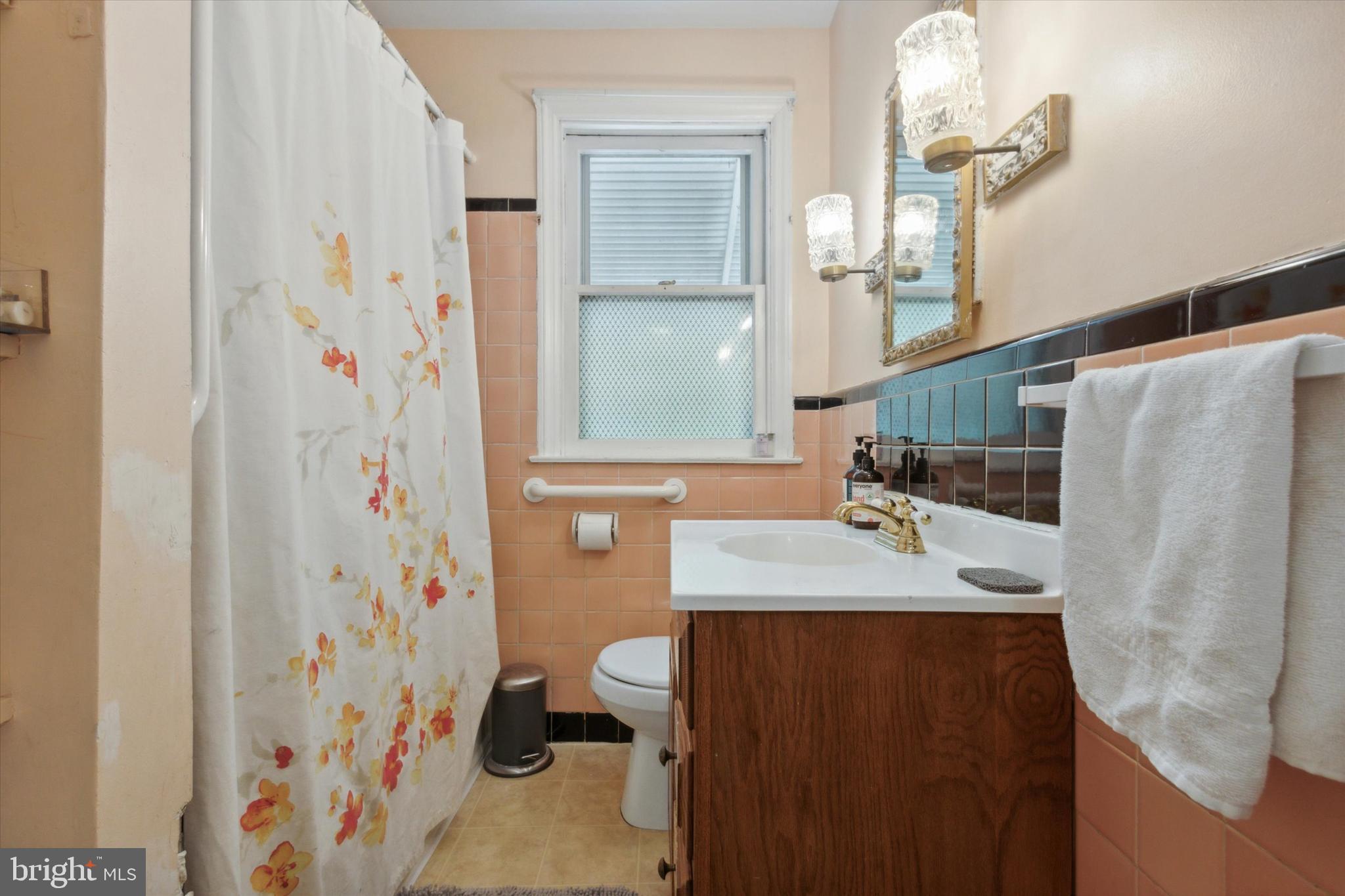 212 Amosland Road Holmes, PA 19043 - Photo 23 of 25 Gallery Image 23