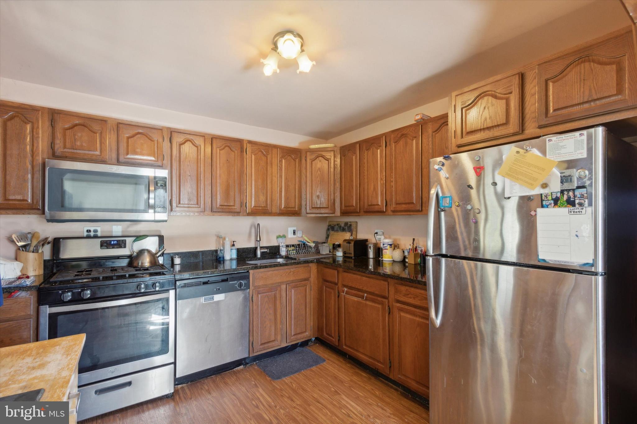 212 Amosland Road Holmes, PA 19043 - Photo 9 of 25 Gallery Image 9