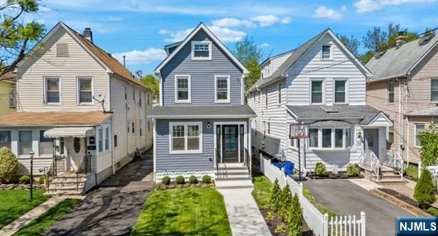 $595,000 | 165 Jerome Place, Bloomfield, NJ 07003