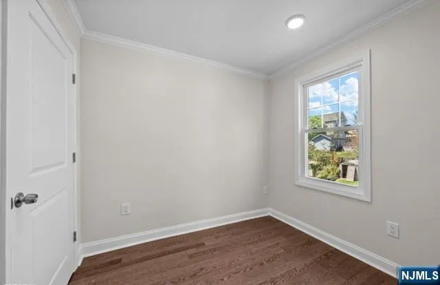 $595,000 | 165 Jerome Place, Bloomfield, NJ 07003