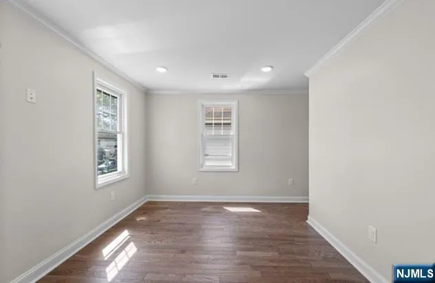 $595,000 | 165 Jerome Place, Bloomfield, NJ 07003