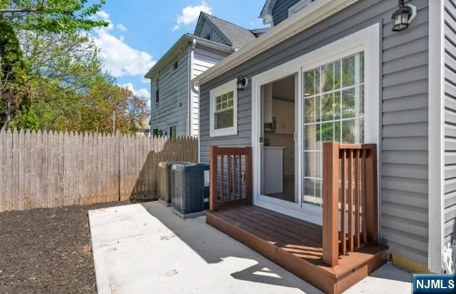 $595,000 | 165 Jerome Place, Bloomfield, NJ 07003