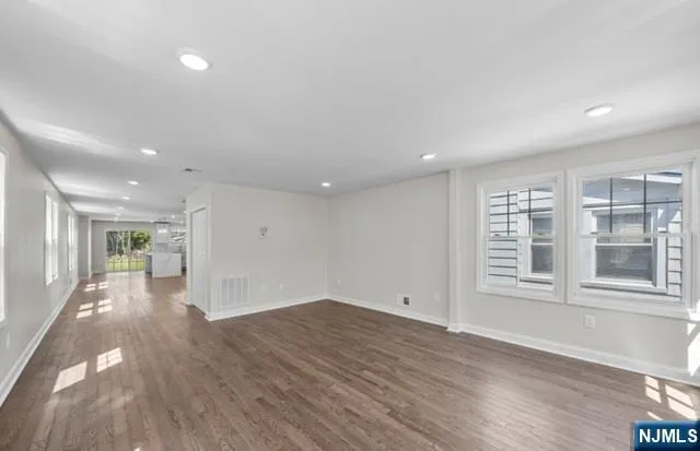 $595,000 | 165 Jerome Place, Bloomfield, NJ 07003