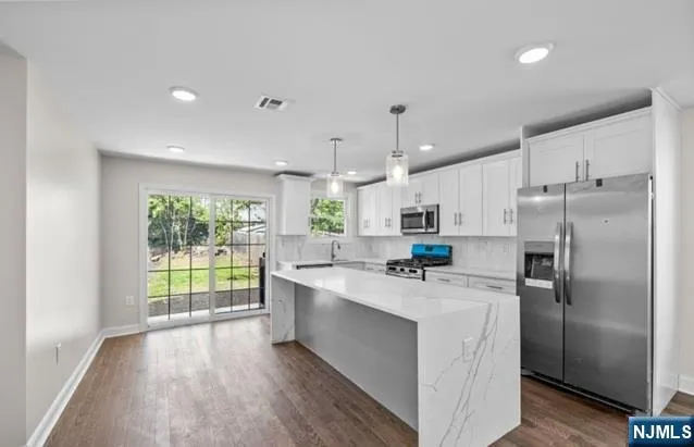 $595,000 | 165 Jerome Place, Bloomfield, NJ 07003