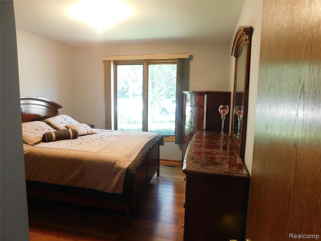 2800 Ranieri Drive Troy, MI 48085 - Photo 44 of 63