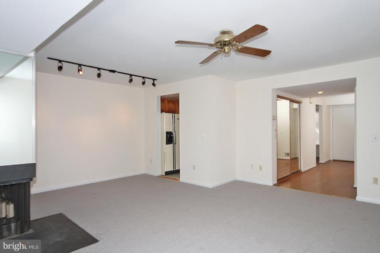 2396 Generation Drive Reston, VA 20191 - Photo 3 of 8 Living Room