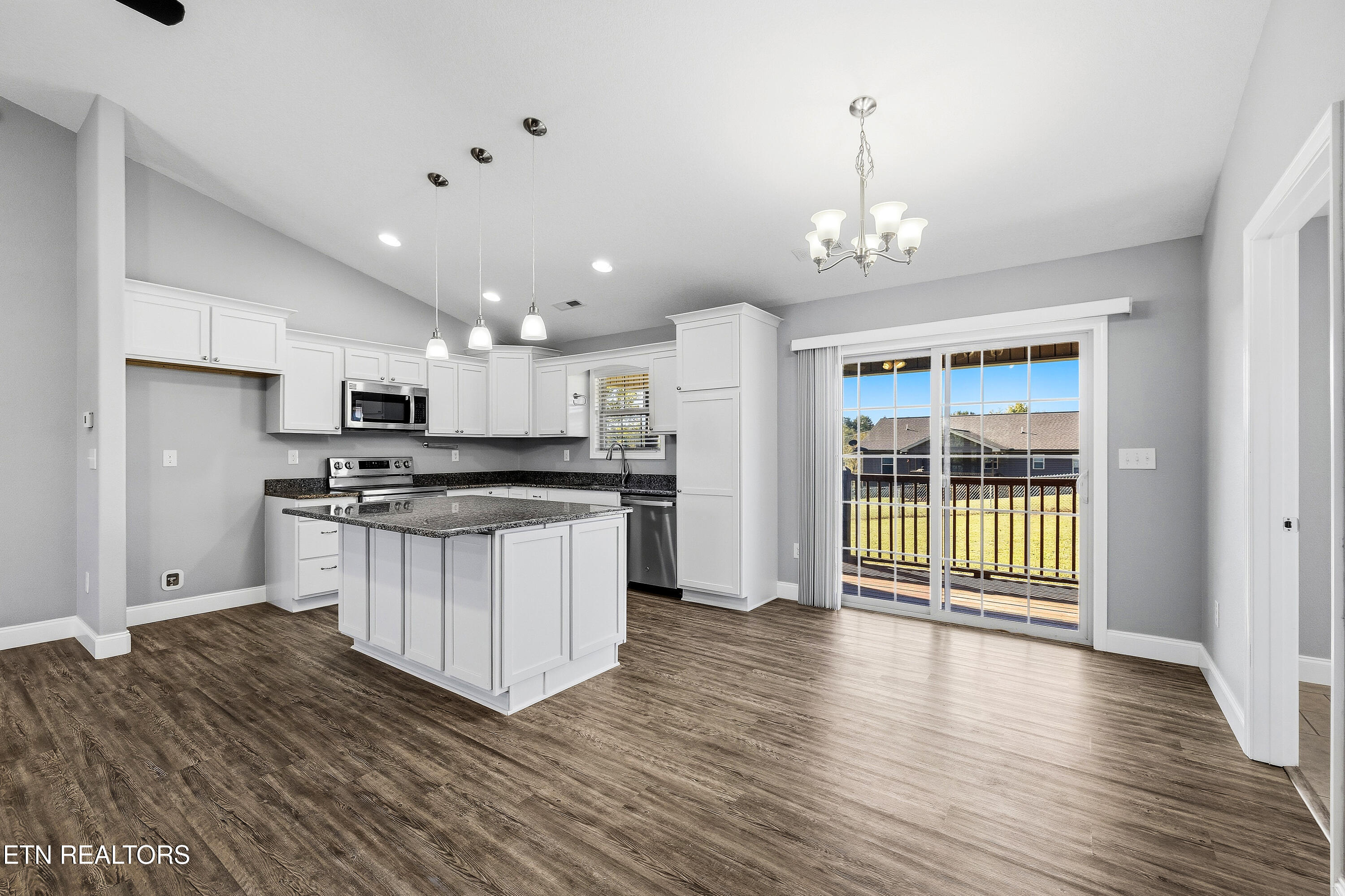319 Ayers Road Kodak, TN 37764 - Photo 9 of 27 999-kitchen -dining area