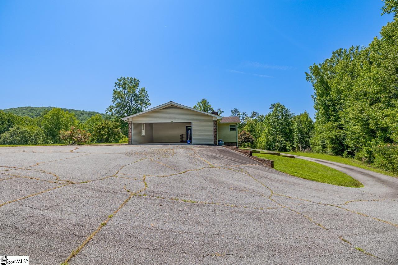 1038 Rhymes Lane Pickens, SC 29671 - Photo 31 of 41