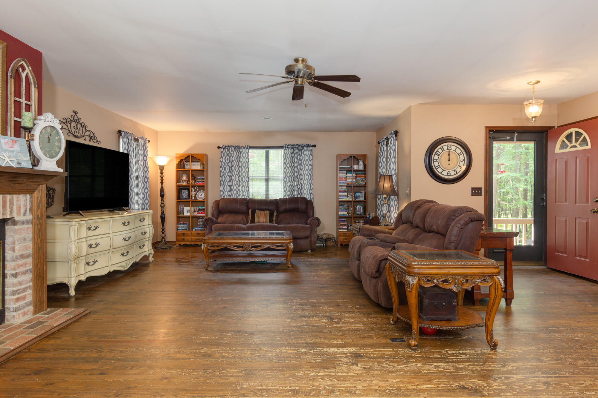 1162 Poplar Springs Road Trenton, GA 30752 - Photo 5 of 36 20210802_1162PoplarSprings__HoltWebb_006