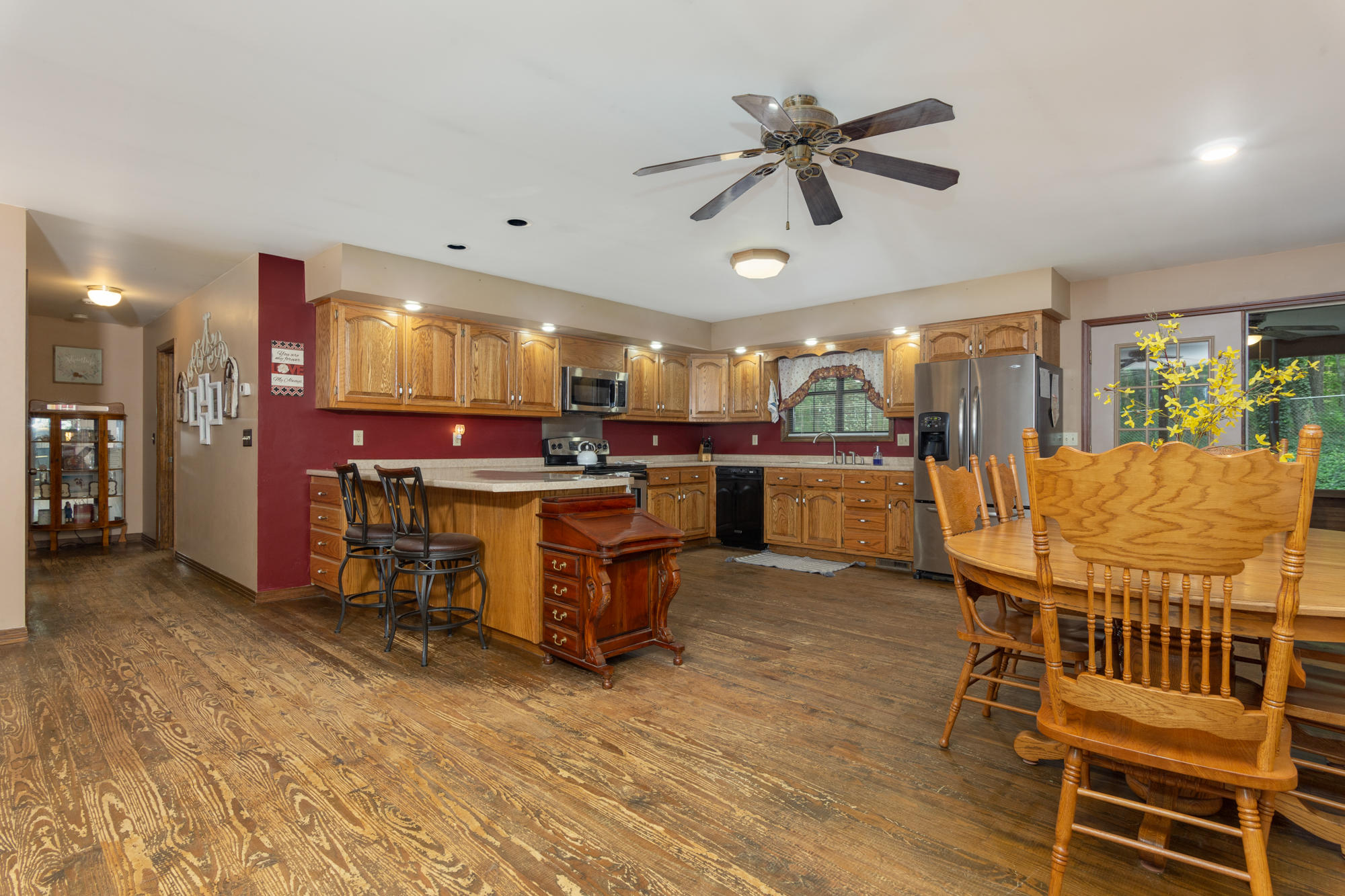 1162 Poplar Springs Road Trenton, GA 30752 - Photo 10 of 36 20210802_1162PoplarSprings__HoltWebb_001
