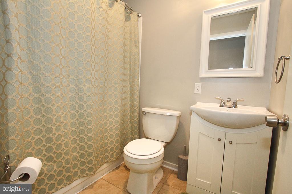 809 Lorane Road Reading, PA 19606 - Photo 15 of 27 Gallery Image 15