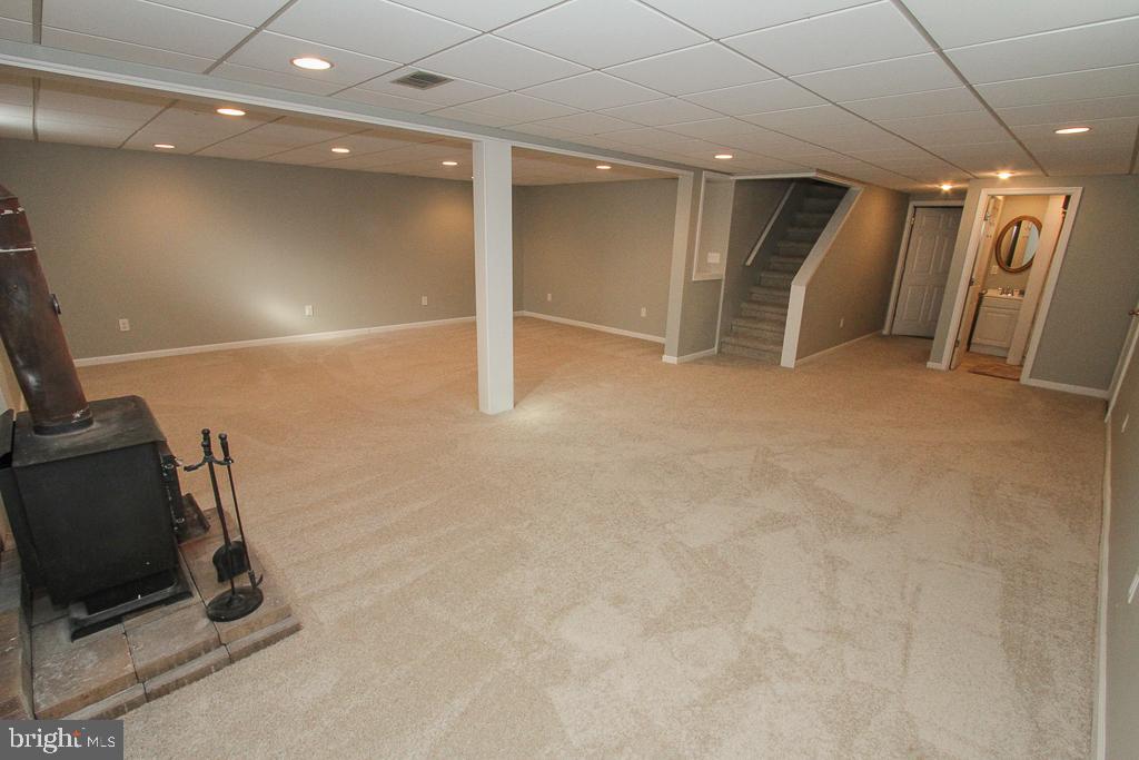 809 Lorane Road Reading, PA 19606 - Photo 17 of 27 Gallery Image 17