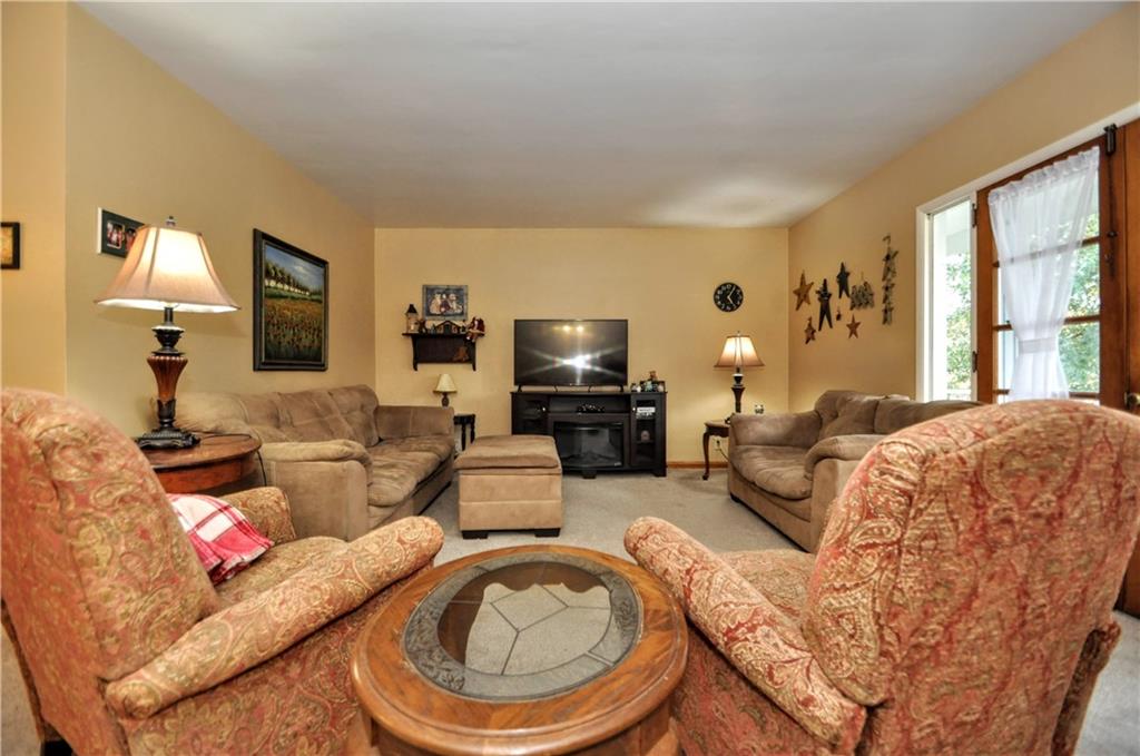 195 Kevech Road Monongahela, PA 15063 - Photo 8 of 31 Gallery Image 8