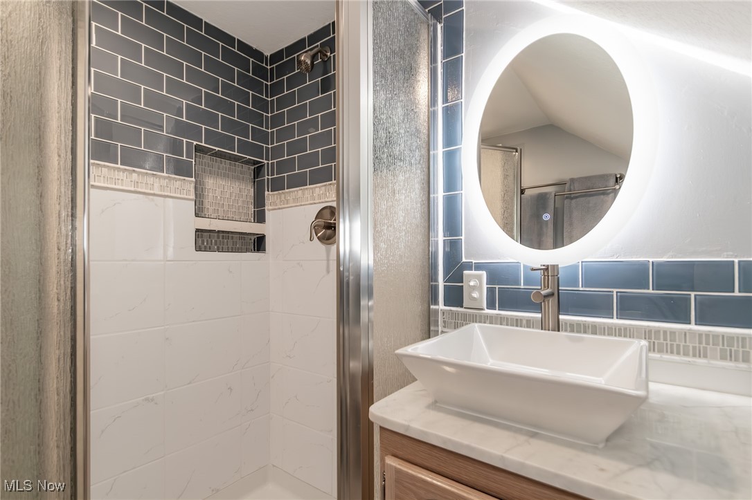 396 Clarmont Road Willowick, OH 44095 - Photo 19 of 40 Gallery Image 19