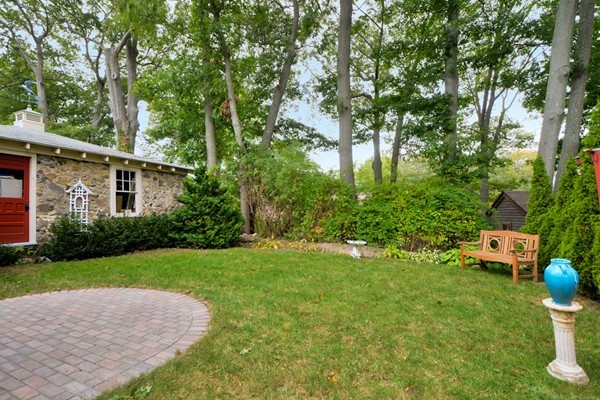 172 Aspen Road Swampscott, MA 01907 - Photo 8 of 30 Gallery Image 8