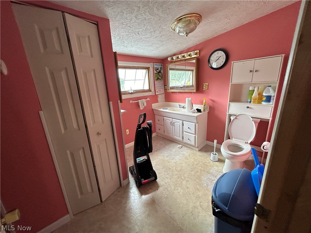 36237 Darrah Ridge Road Macksburg, OH 45746 - Photo 12 of 16 Bathroom