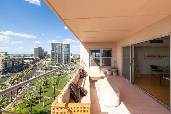 $725,000 | 2201 North Central Avenue, Unit 10C, Phoenix, AZ 85004