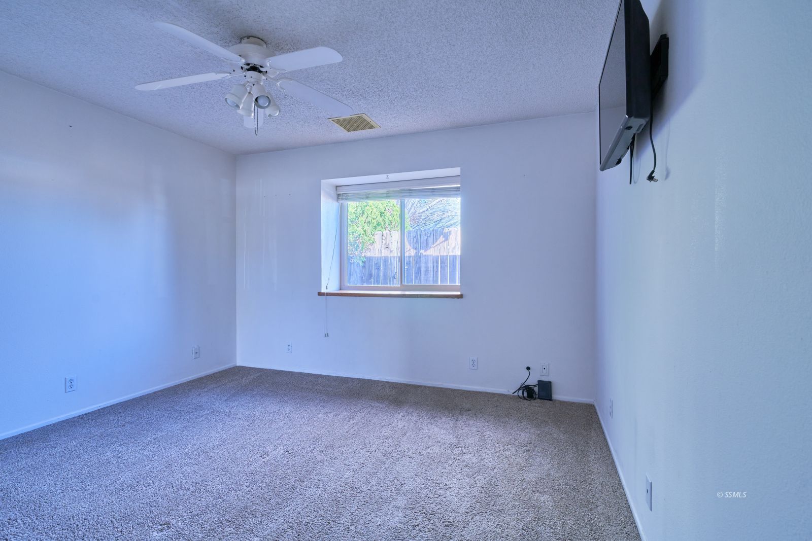 609 South Lakeview Court Ridgecrest, CA 93555 - Photo 24 of 38 Gallery Image 24