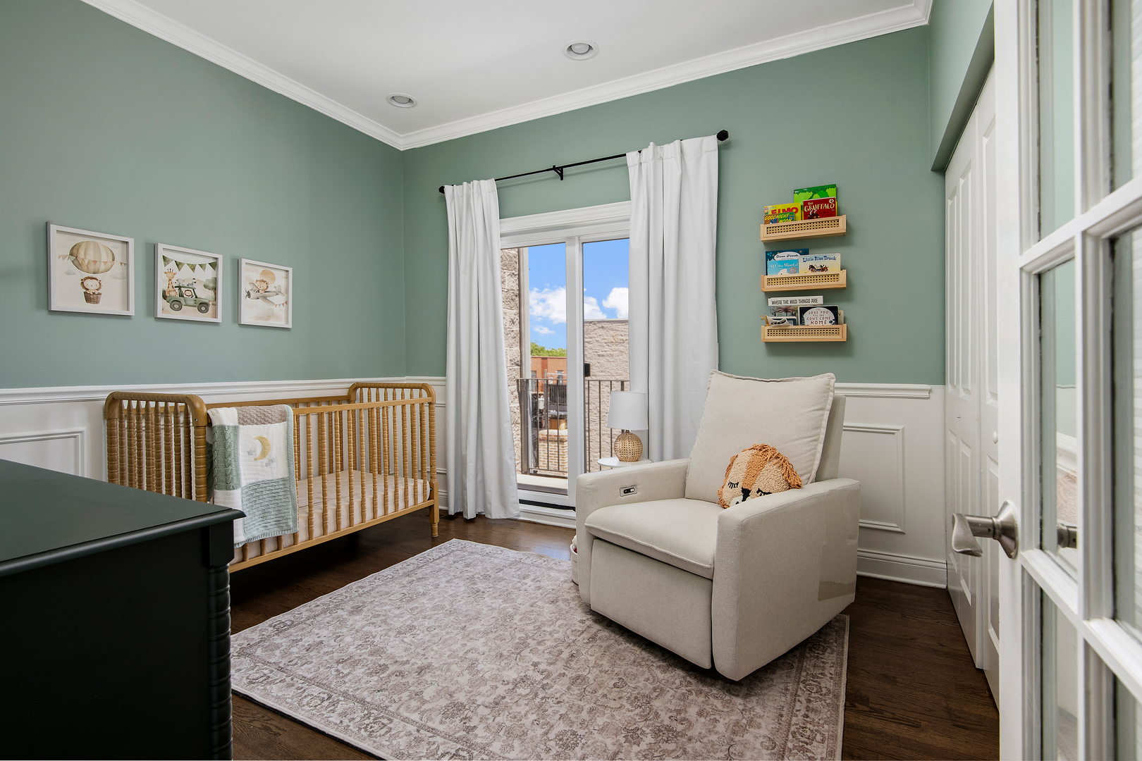 2136 West Division Street, Unit 4 Chicago, IL 60622 - Photo 10 of 16