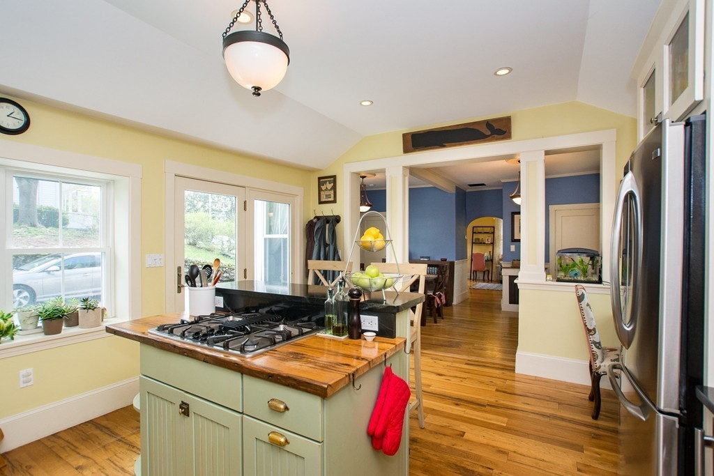 36 Old Nahant Road Wakefield, MA 01880 - Photo 16 of 29 Gallery Image 16