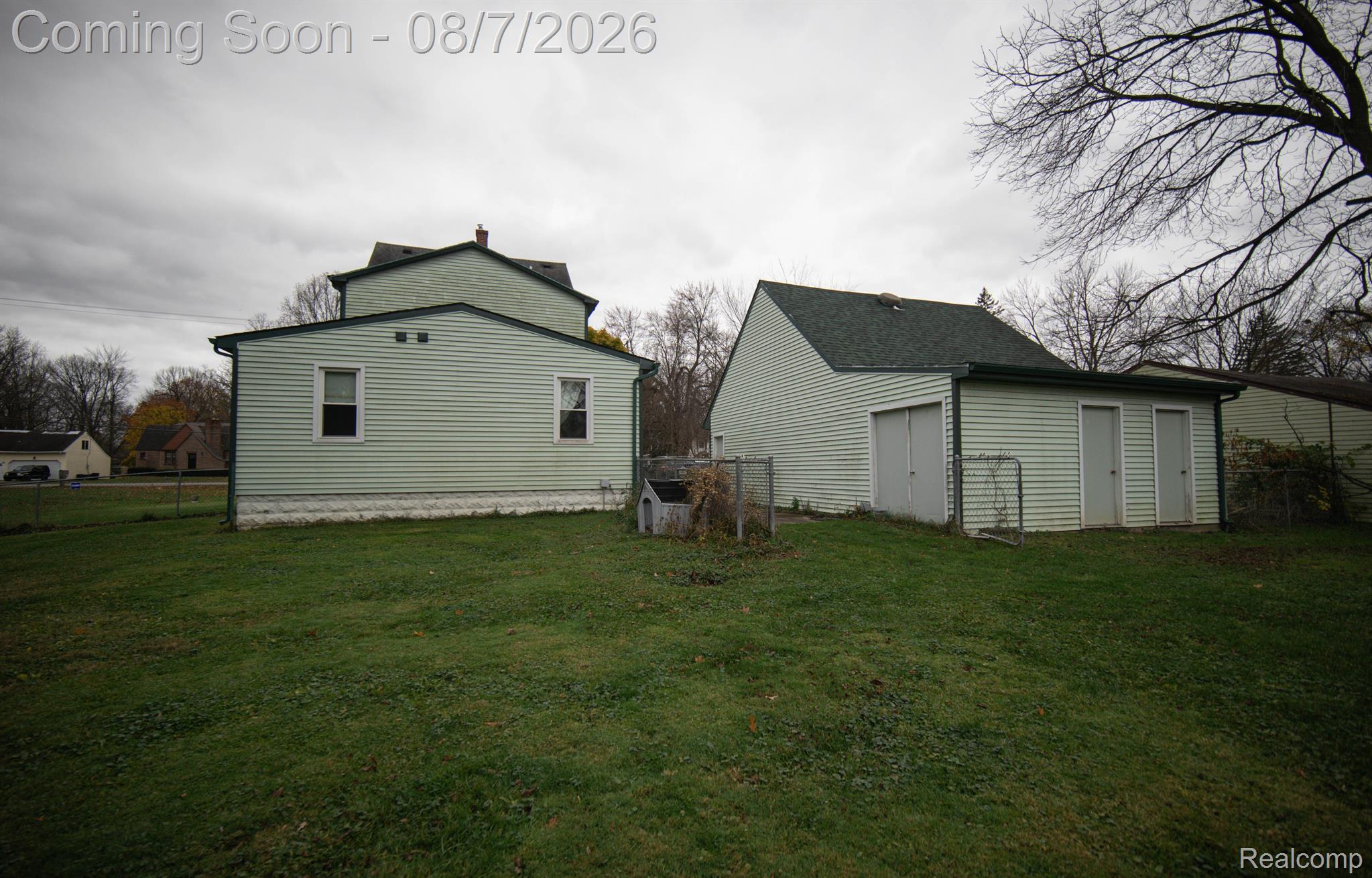4355 Lapeer Road Burton, MI 48509 - Photo 21 of 30 Gallery Image 21