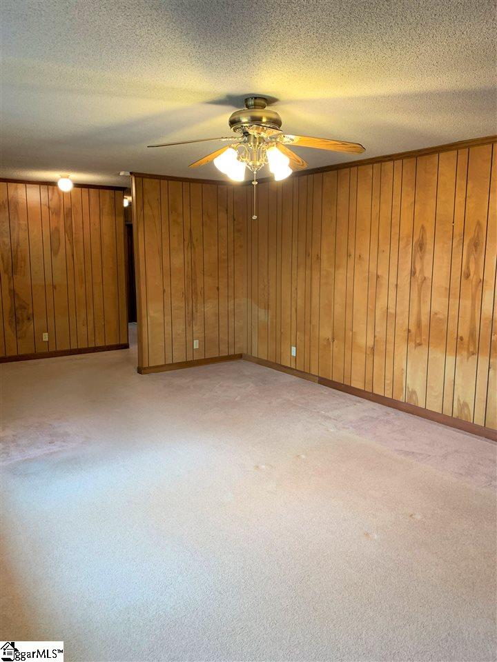 208 Raines Road Easley, SC 29640 - Photo 8 of 36
