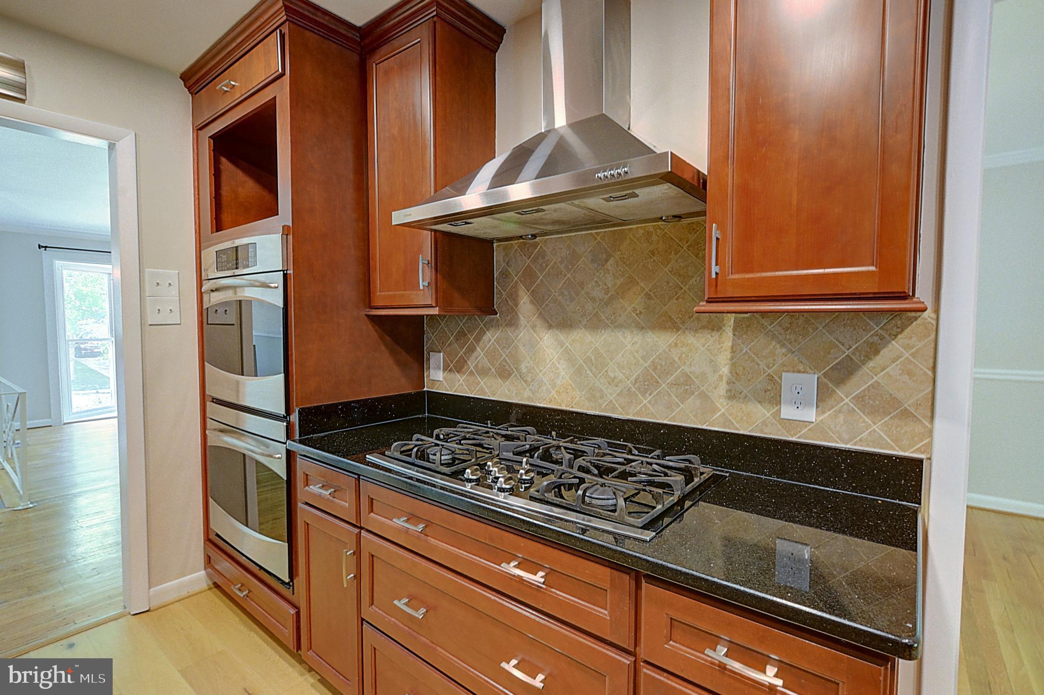 6306 Rockhurst Road Bethesda, MD 20817 - Photo 9 of 28