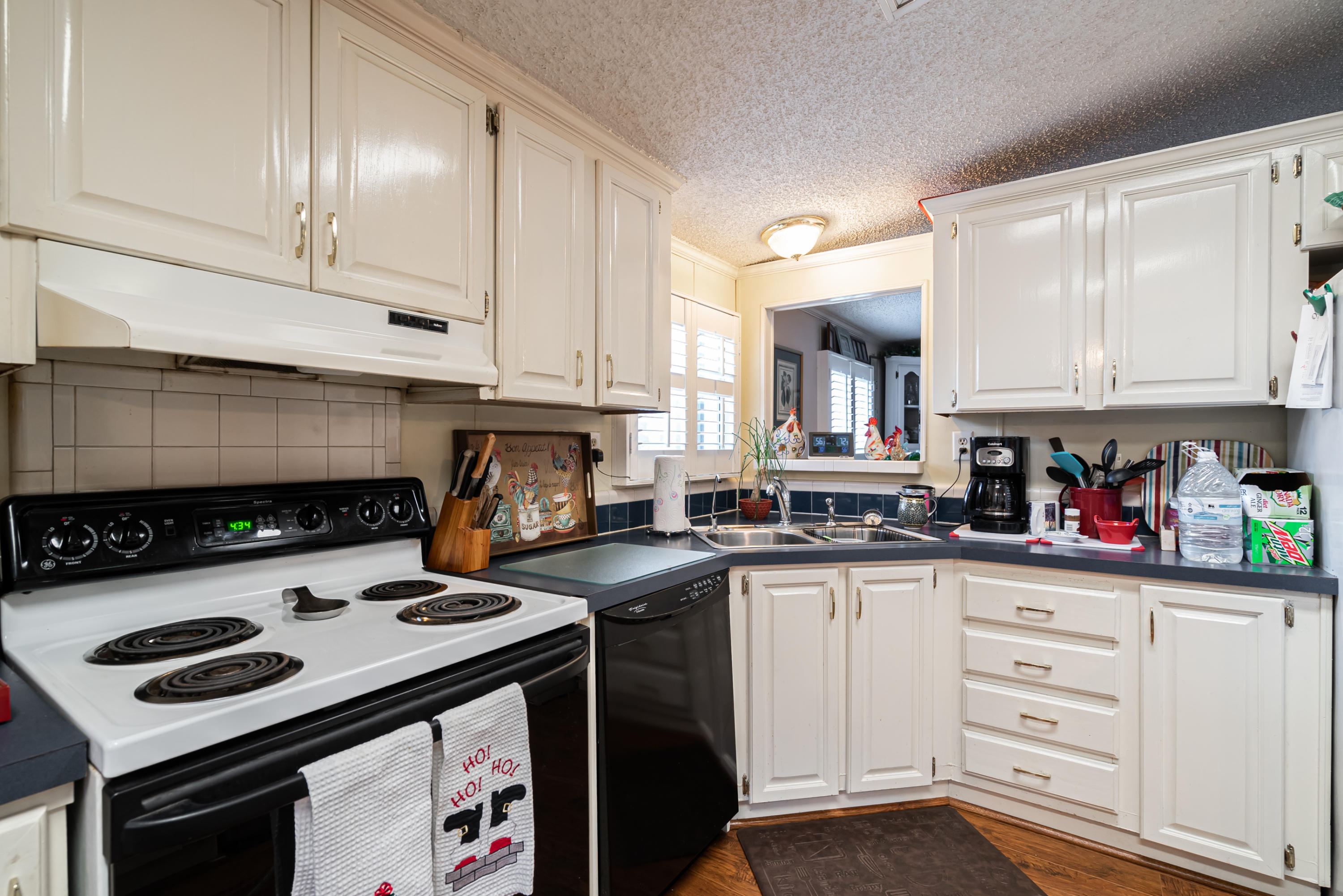 7435 Parish Point Road Meggett, SC 29449 - Photo 22 of 48 24