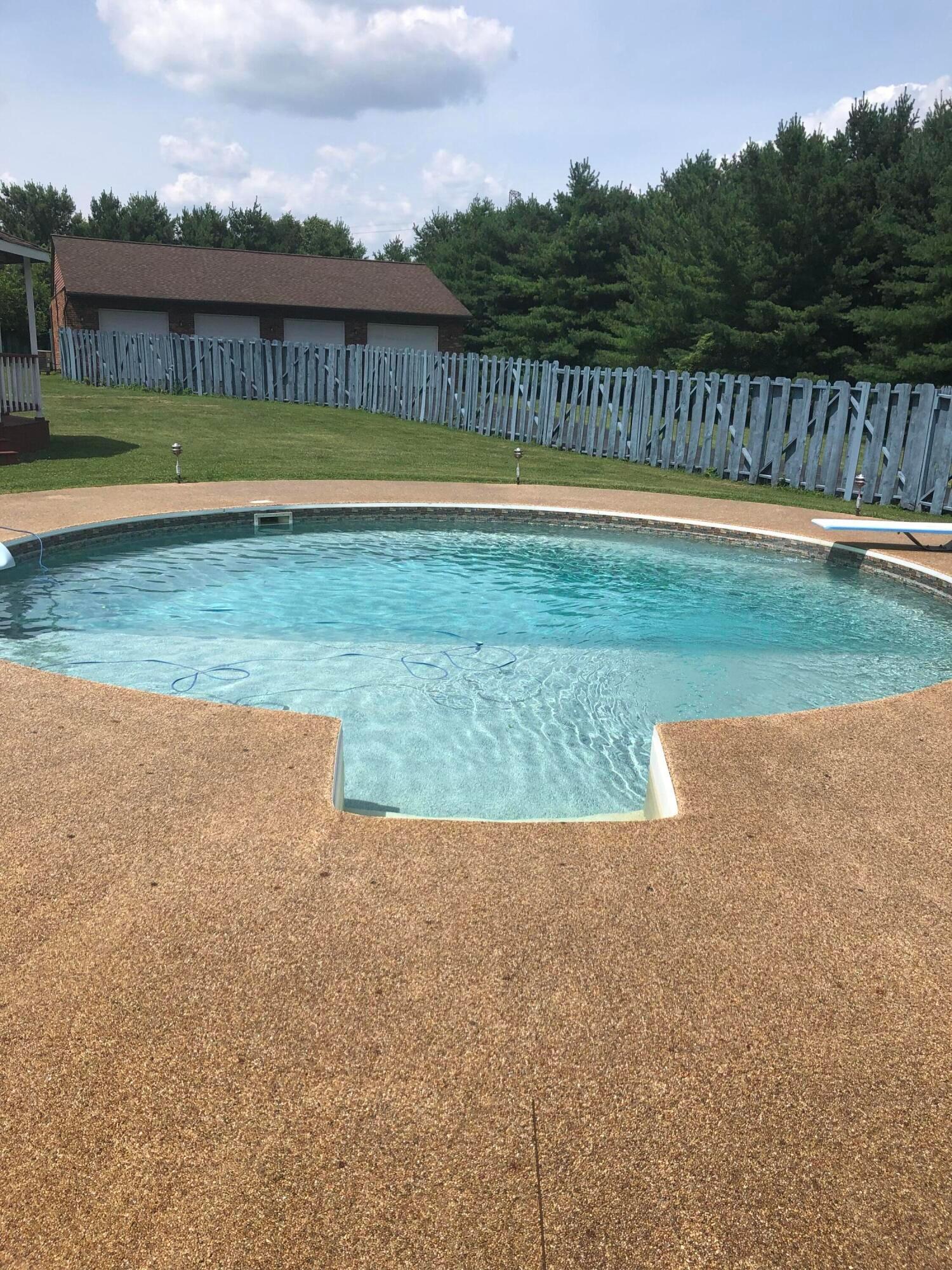 602 Hibbs Road Grove City, OH 43123 - Photo 48 of 50 PoolnGarage