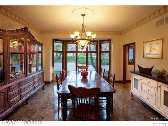 330 Camelot Way Rochester, MI 48306 - Photo 14 of 48
