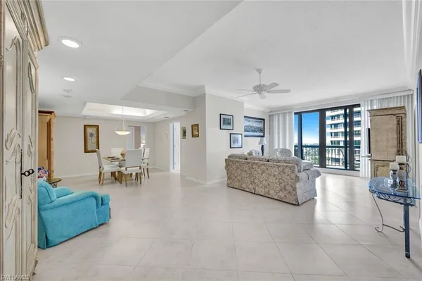 $999,000 | 220 South Collier Boulevard, Unit PHC, Marco Island, FL 34145