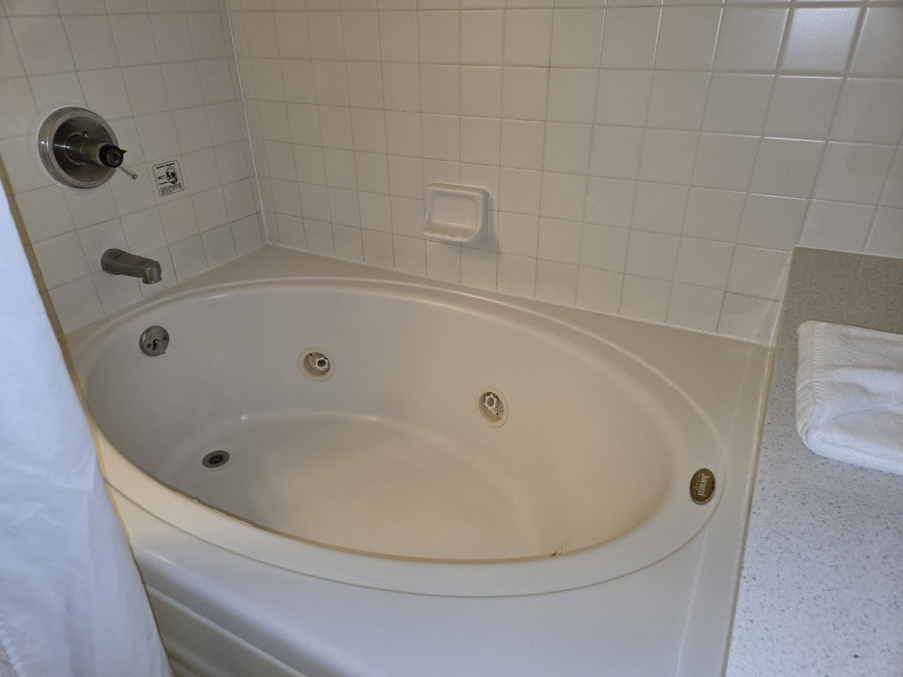 111 Center Street, Unit 342 Lake Geneva, WI 53147 - Photo 20 of 55 Whirlpool Tub