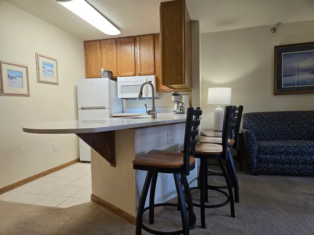 $185,000 | 111 Center Street, Unit 342, Lake Geneva, WI 53147