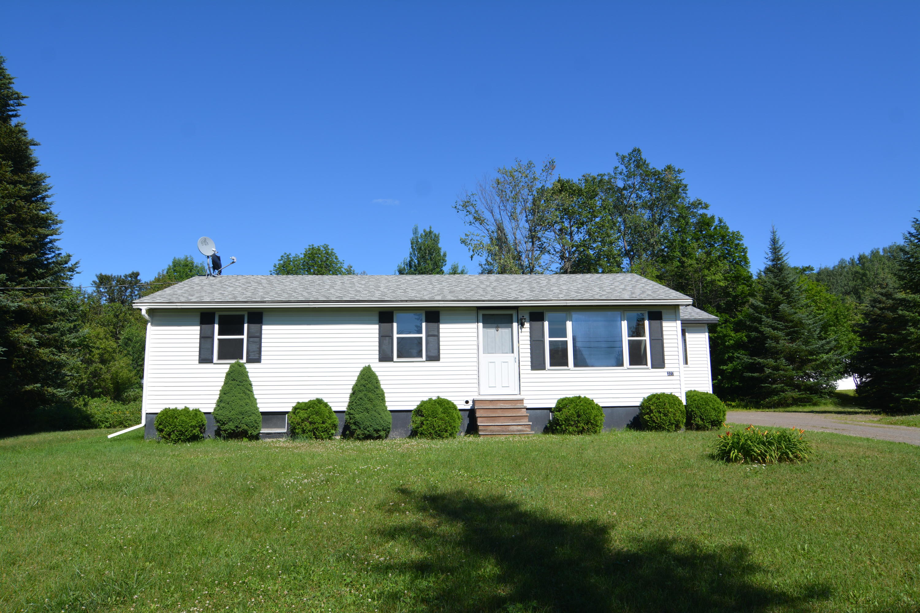 377 Foxcroft Road Houlton, ME 04730 - Photo 1 of 19 DSC_0002