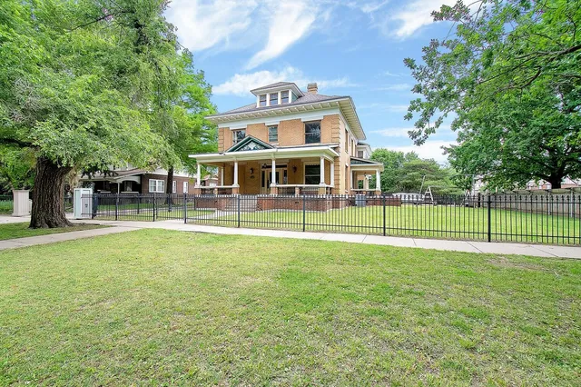 $225,000 | 1004 North Market Street, Wichita, KS 67214