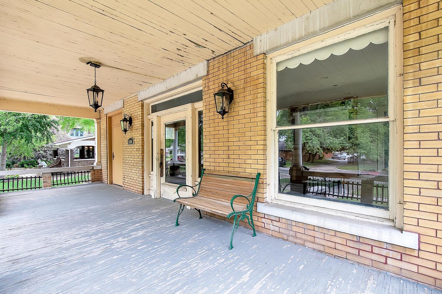 1004 North Market Street Wichita, KS 67214 - Photo 4 of 31