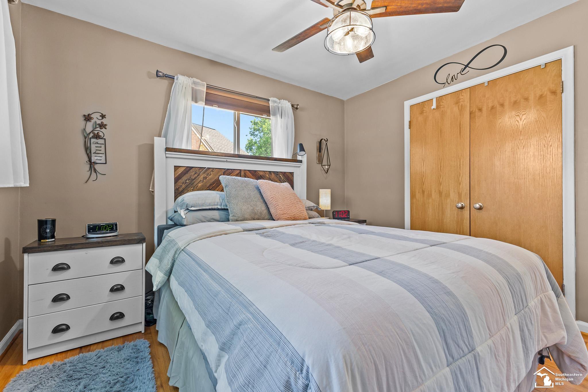 7561 Merrick Street Taylor, MI 48180 - Photo 8 of 27 50180777-42e9ff71-d30c-43bc-87e2-b6c6d8e5f9fc.JPG