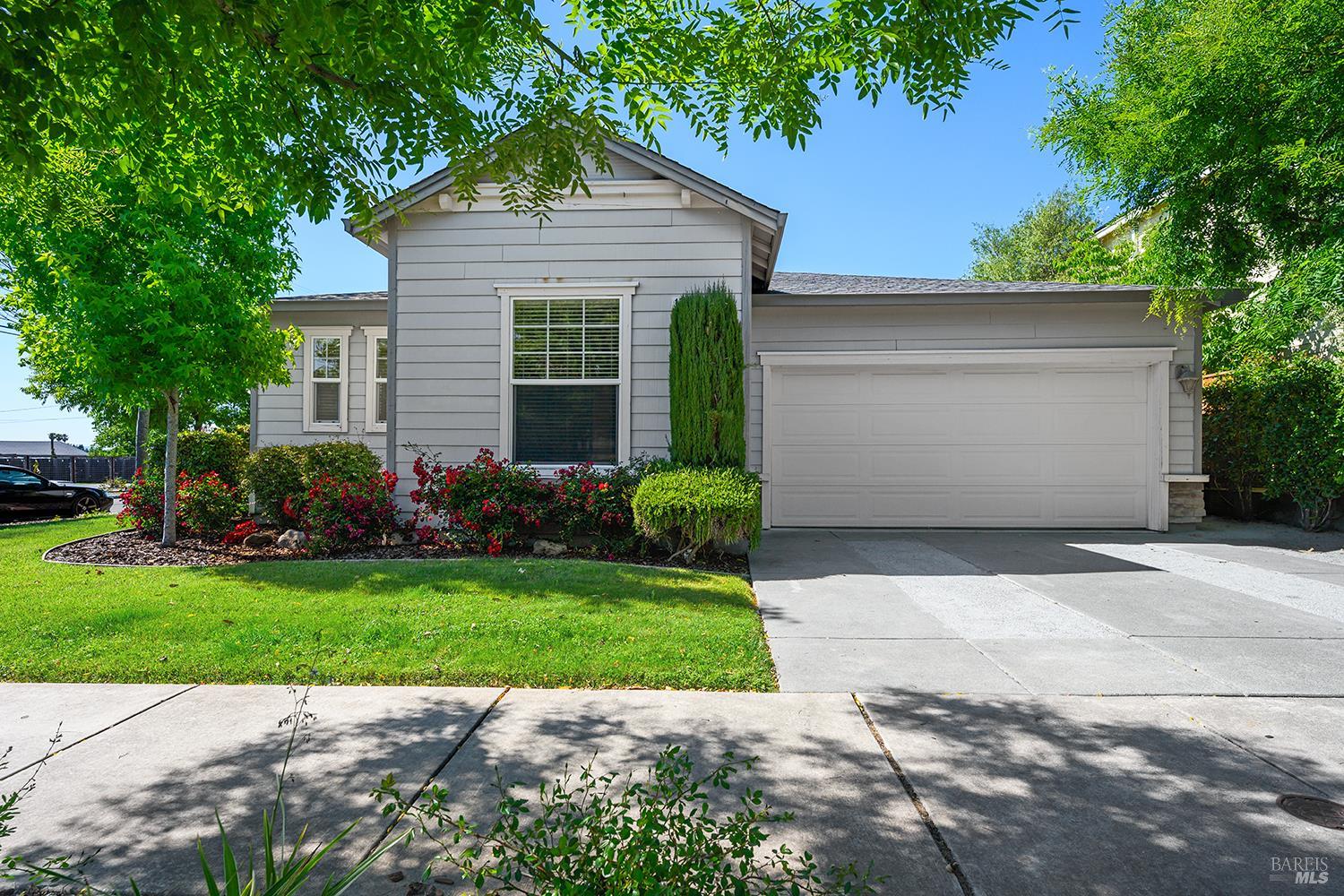 1707 St Anthony Way Santa Rosa, CA 95404 - Photo 2 of 33