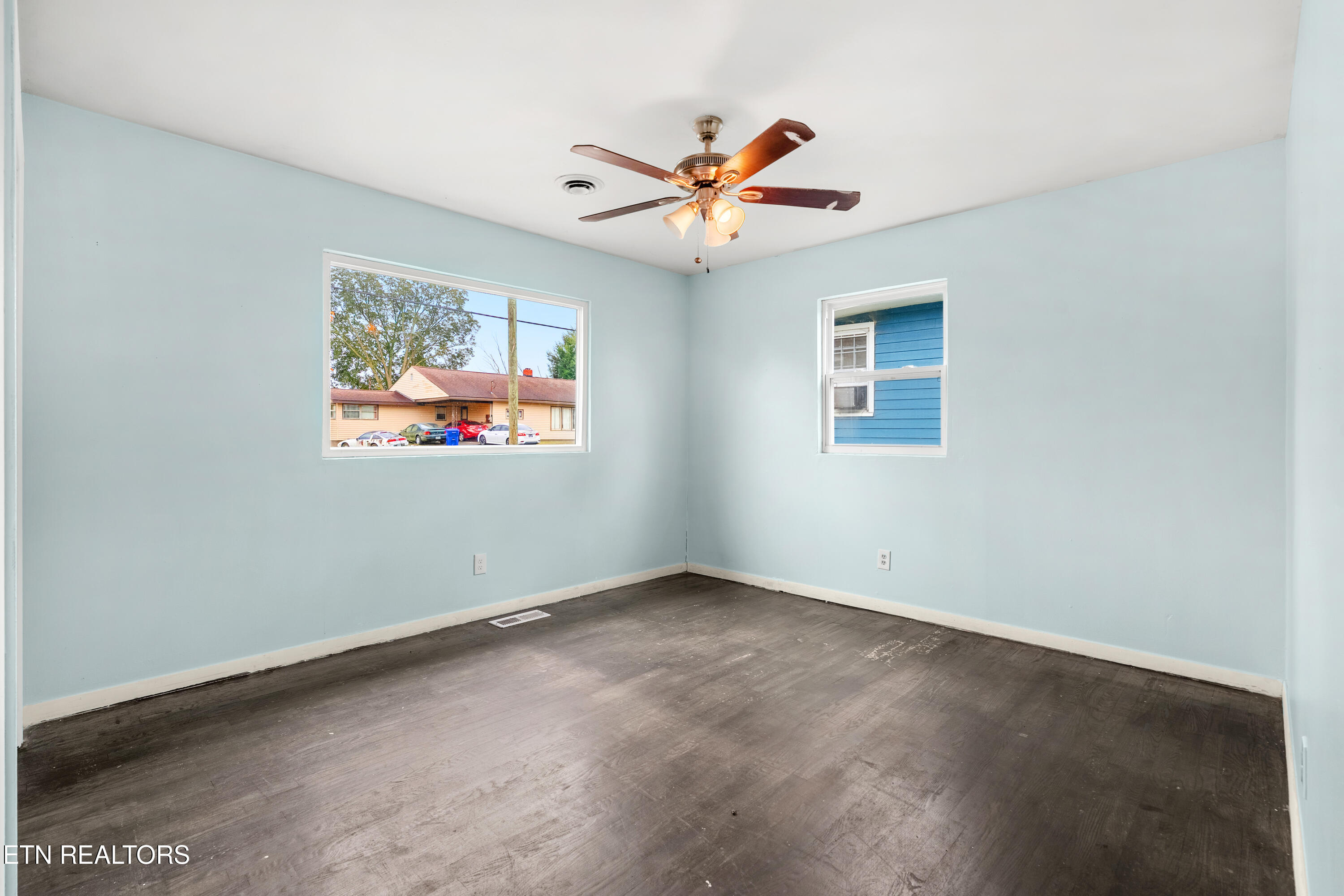 1216 Spring Street Philadelphia, TN 37846 - Photo 11 of 24 DSC07686-HDR