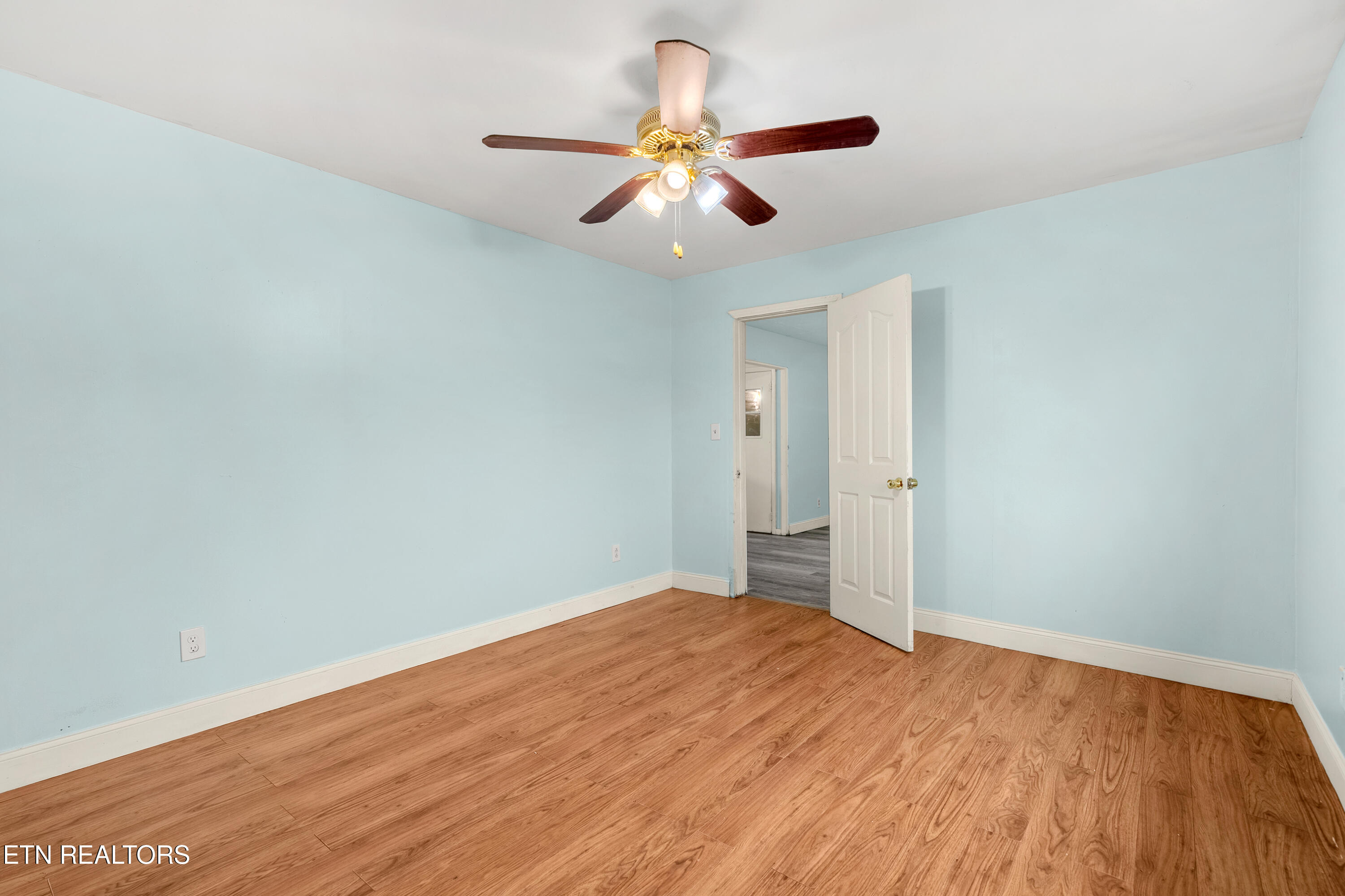 1216 Spring Street Philadelphia, TN 37846 - Photo 16 of 24 DSC07751-HDR