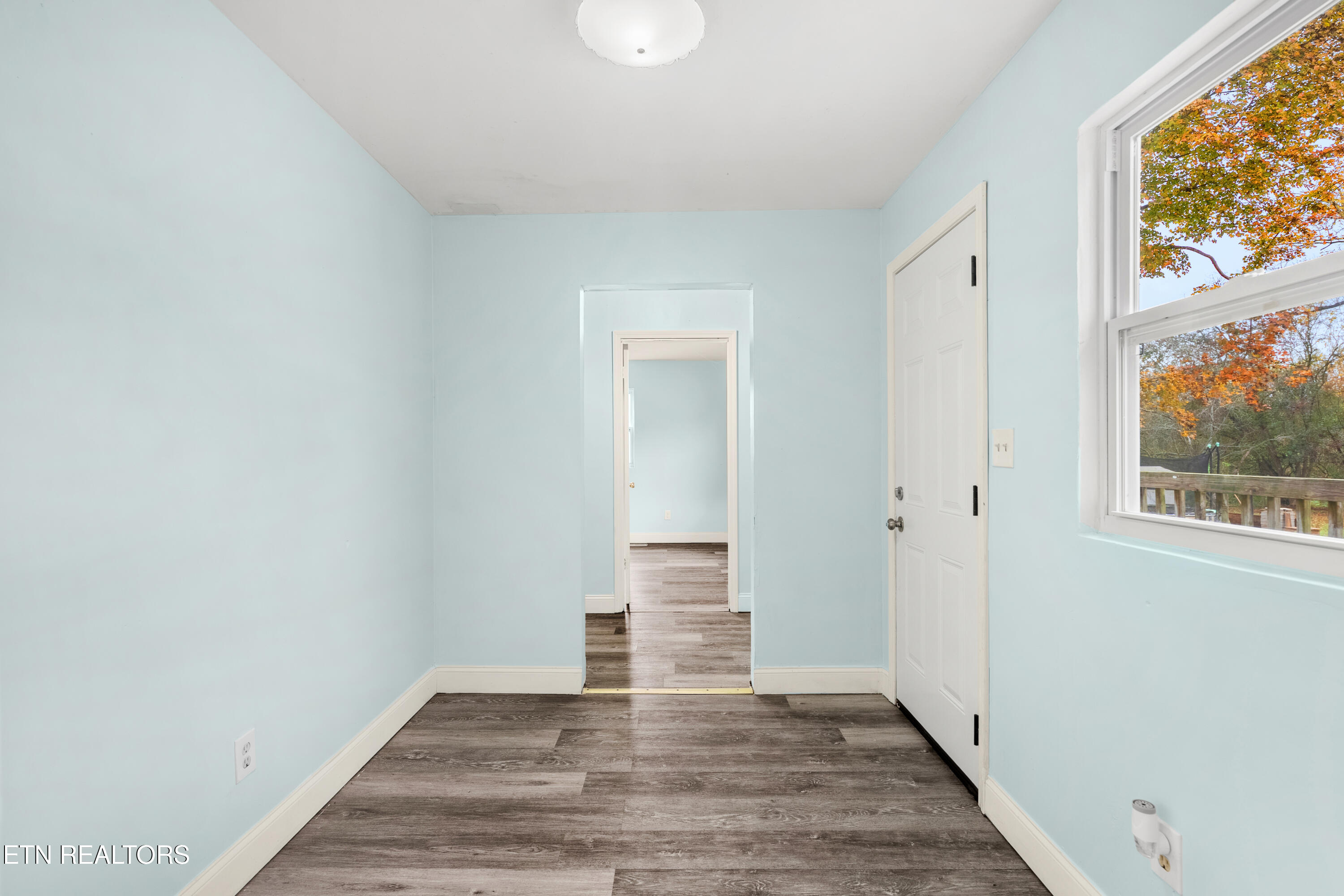 1216 Spring Street Philadelphia, TN 37846 - Photo 9 of 24 DSC07741-HDR