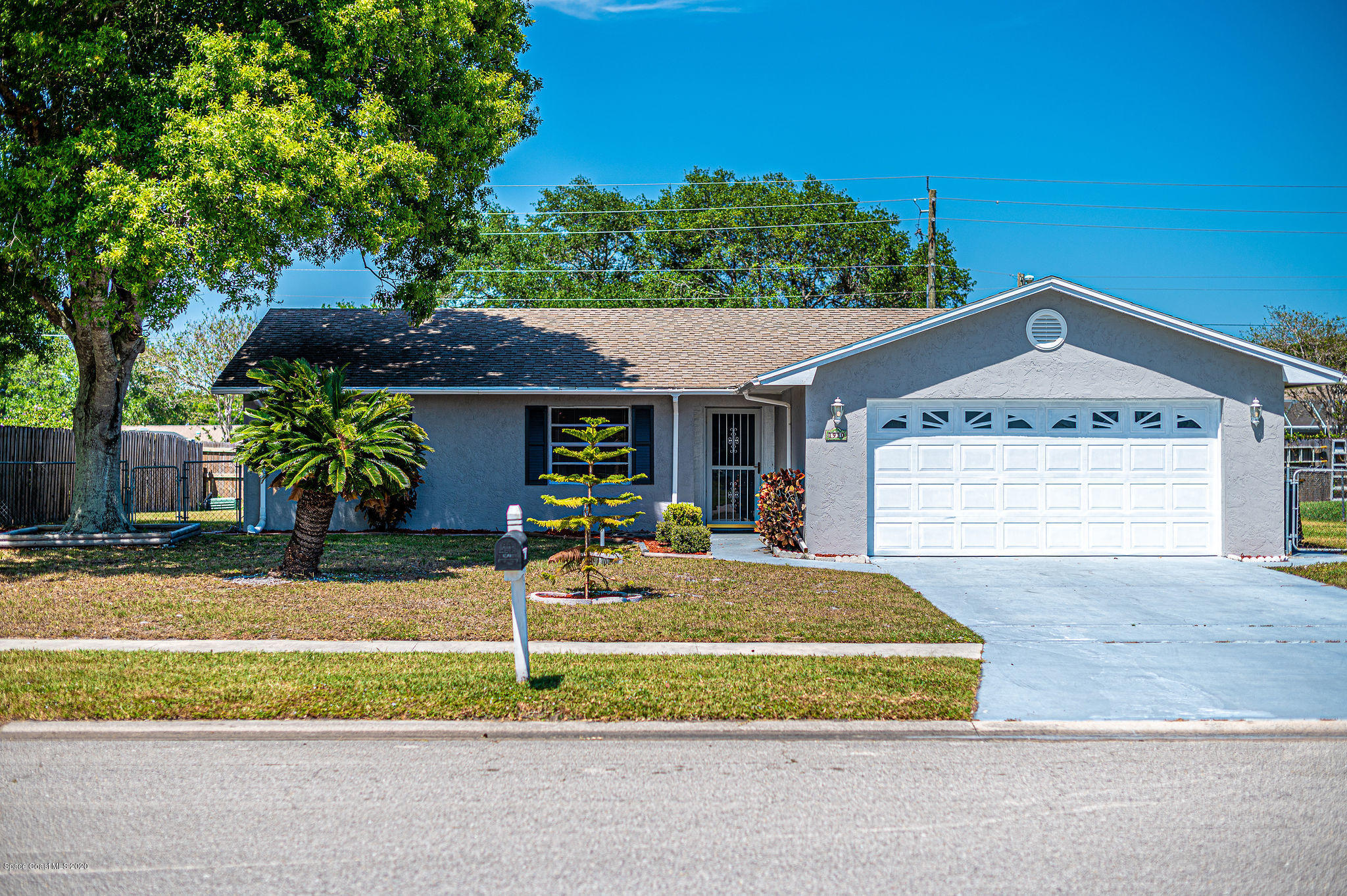 1930 Tallridge Road Melbourne, FL 32935 - Photo 1 of 35 Front of House