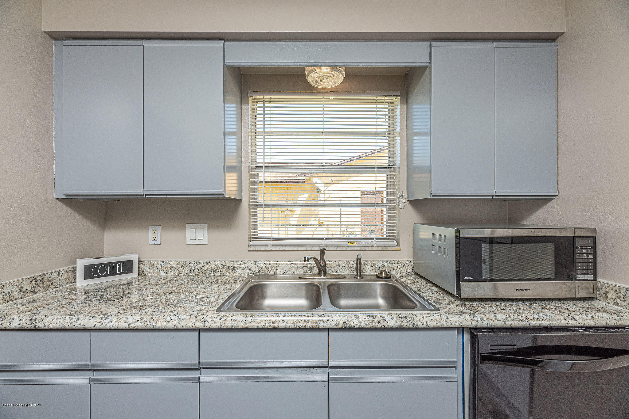 1930 Tallridge Road Melbourne, FL 32935 - Photo 8 of 35 Kitchen