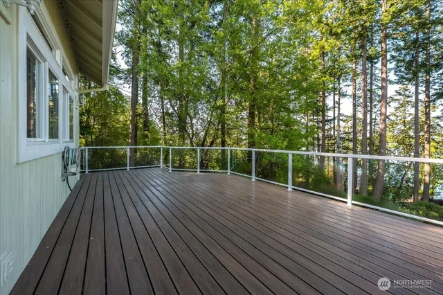 $1,105,000 | 17340 Maple Lane, La Conner, WA 98257