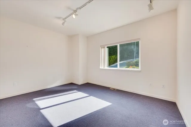 $1,105,000 | 17340 Maple Lane, La Conner, WA 98257