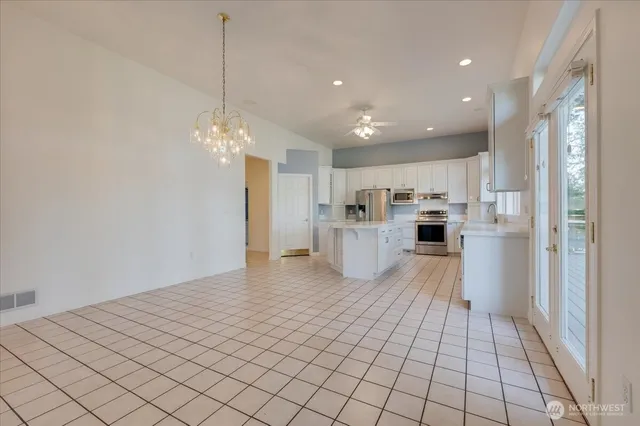 $1,105,000 | 17340 Maple Lane, La Conner, WA 98257