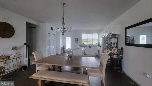 $2,300 | 553 Brook Shire Court, Mechanicsburg, PA 17055