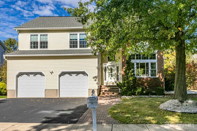 $949,000 | 13 Setter Place, Kendall Park, NJ 08824