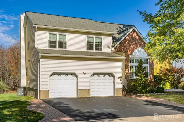$949,000 | 13 Setter Place, Kendall Park, NJ 08824